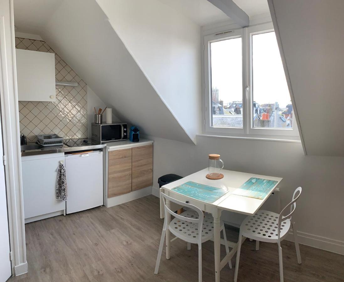 Les Parasols De Trouville Apartment Exterior photo